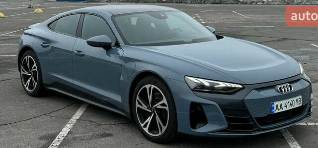 Синий Ауди e-tron GT, объемом двигателя 0 л и пробегом 76 тыс. км за 49000 $, фото 31 на Automoto.ua