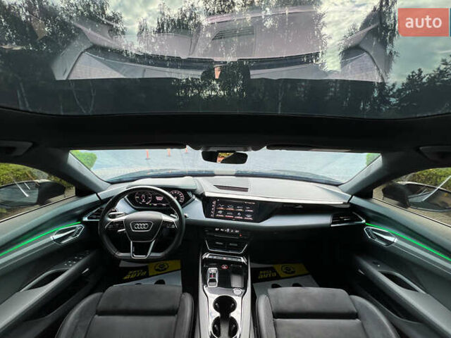 Зеленый Ауди e-tron GT, объемом двигателя 0 л и пробегом 36 тыс. км за 59000 $, фото 16 на Automoto.ua