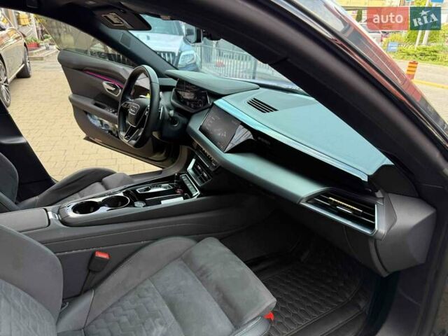 Зеленый Ауди e-tron GT, объемом двигателя 0 л и пробегом 36 тыс. км за 59900 $, фото 48 на Automoto.ua
