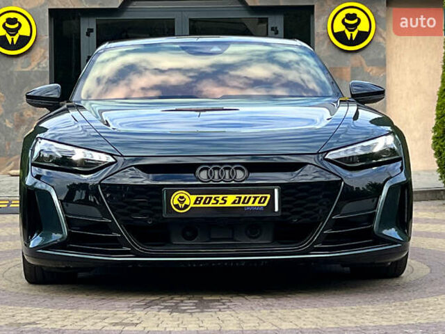 Зеленый Ауди e-tron GT, объемом двигателя 0 л и пробегом 36 тыс. км за 59000 $, фото 1 на Automoto.ua