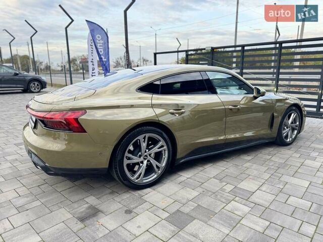 Зеленый Ауди e-tron GT, объемом двигателя 0 л и пробегом 52 тыс. км за 63700 $, фото 2 на Automoto.ua