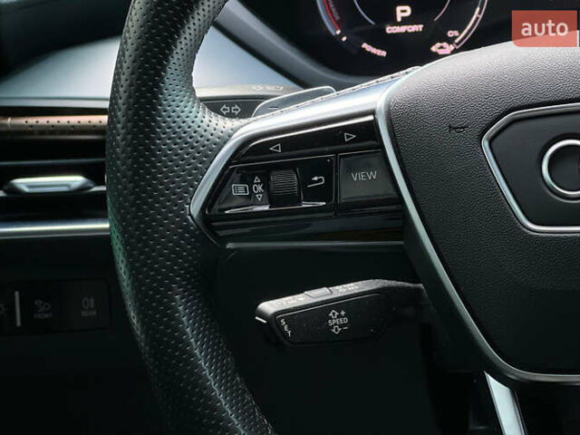 Зеленый Ауди e-tron GT, объемом двигателя 0 л и пробегом 36 тыс. км за 59000 $, фото 20 на Automoto.ua
