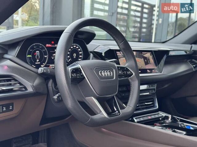 Зеленый Ауди e-tron GT, объемом двигателя 0 л и пробегом 52 тыс. км за 63700 $, фото 16 на Automoto.ua