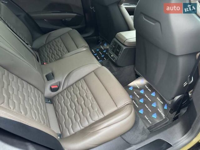 Зеленый Ауди e-tron GT, объемом двигателя 0 л и пробегом 52 тыс. км за 63700 $, фото 36 на Automoto.ua