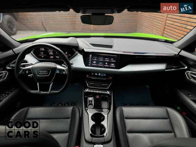 Зеленый Ауди e-tron GT, объемом двигателя 0 л и пробегом 58 тыс. км за 57000 $, фото 34 на Automoto.ua