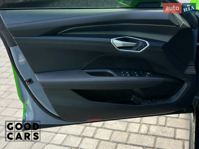 Зеленый Ауди e-tron GT, объемом двигателя 0 л и пробегом 58 тыс. км за 57000 $, фото 17 на Automoto.ua