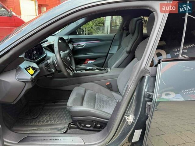Зеленый Ауди e-tron GT, объемом двигателя 0 л и пробегом 36 тыс. км за 59900 $, фото 17 на Automoto.ua