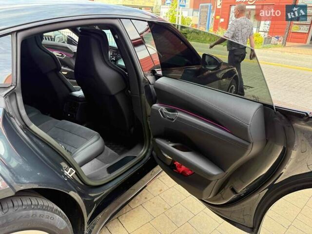 Зеленый Ауди e-tron GT, объемом двигателя 0 л и пробегом 36 тыс. км за 59900 $, фото 43 на Automoto.ua