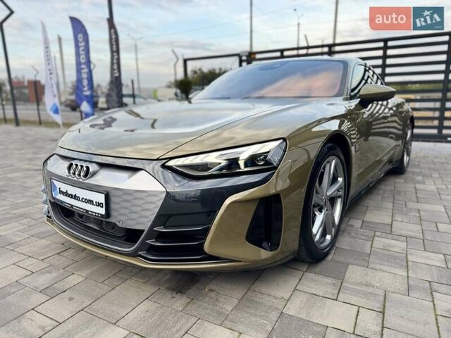 Зеленый Ауди e-tron GT, объемом двигателя 0 л и пробегом 52 тыс. км за 63700 $, фото 7 на Automoto.ua