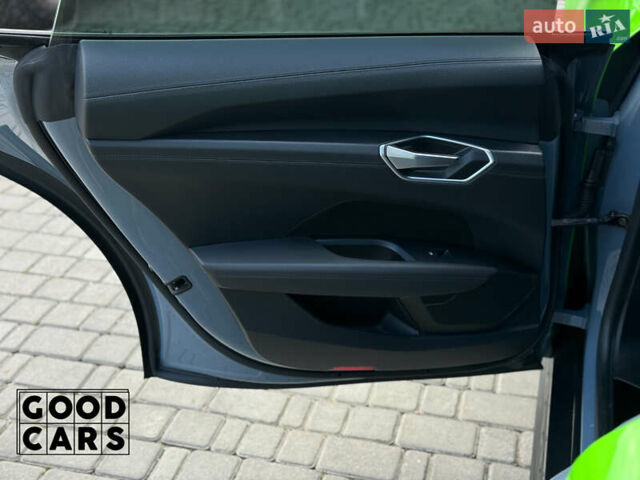 Зеленый Ауди e-tron GT, объемом двигателя 0 л и пробегом 58 тыс. км за 57000 $, фото 24 на Automoto.ua