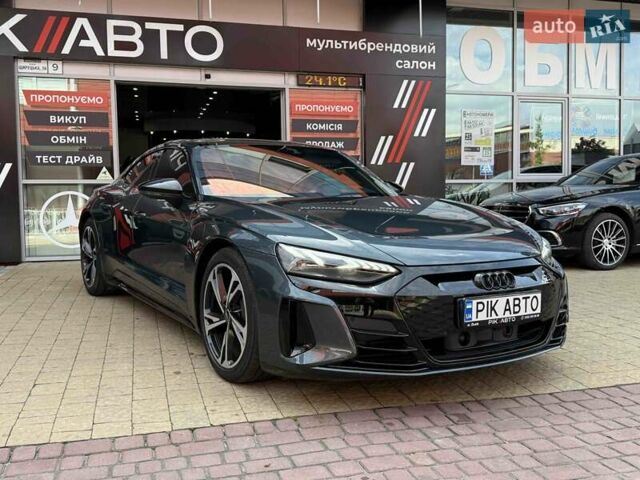 Зеленый Ауди e-tron GT, объемом двигателя 0 л и пробегом 36 тыс. км за 59900 $, фото 3 на Automoto.ua