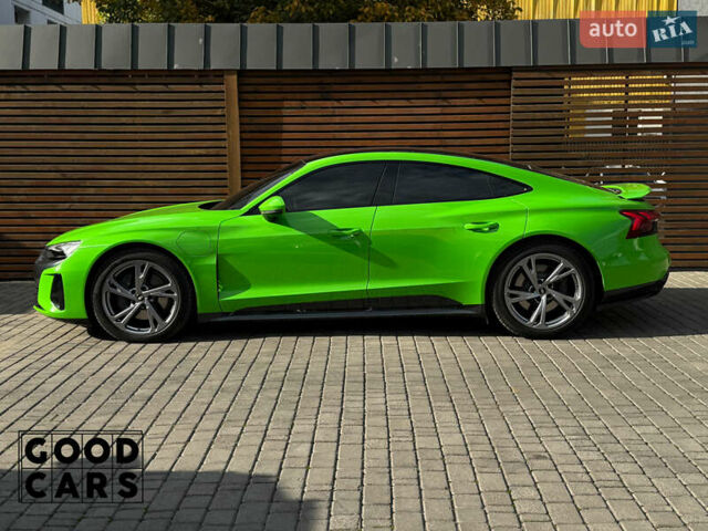 Зеленый Ауди e-tron GT, объемом двигателя 0 л и пробегом 58 тыс. км за 57000 $, фото 3 на Automoto.ua