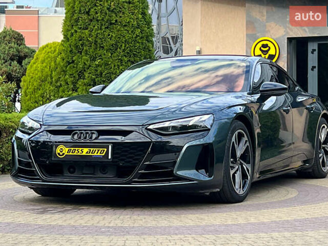 Зеленый Ауди e-tron GT, объемом двигателя 0 л и пробегом 36 тыс. км за 59000 $, фото 2 на Automoto.ua