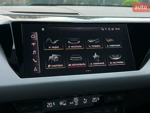 Зеленый Ауди e-tron GT, объемом двигателя 0 л и пробегом 36 тыс. км за 59000 $, фото 26 на Automoto.ua
