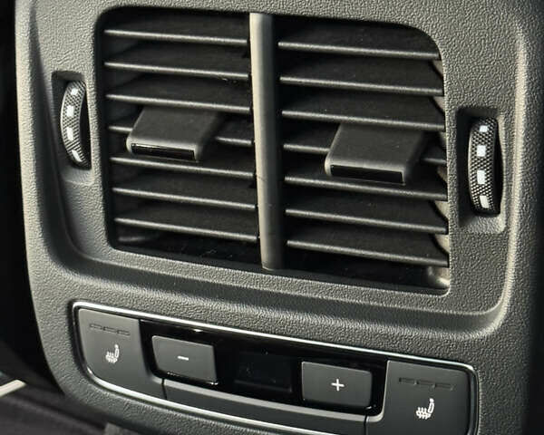 Зеленый Ауди e-tron GT, объемом двигателя 0 л и пробегом 12 тыс. км за 93500 $, фото 25 на Automoto.ua