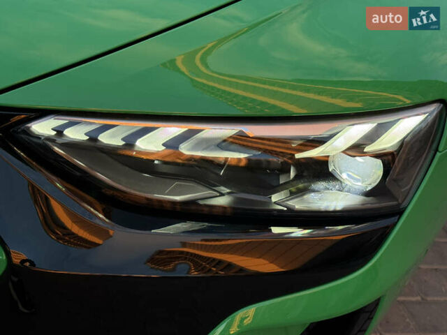 Зеленый Ауди e-tron GT, объемом двигателя 0 л и пробегом 12 тыс. км за 93500 $, фото 46 на Automoto.ua