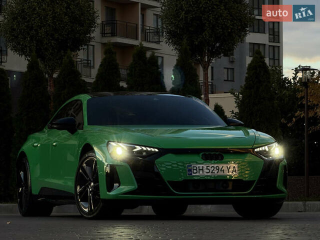 Зеленый Ауди e-tron GT, объемом двигателя 0 л и пробегом 12 тыс. км за 93500 $, фото 1 на Automoto.ua
