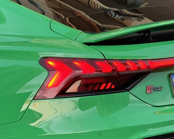 Зеленый Ауди e-tron GT, объемом двигателя 0 л и пробегом 12 тыс. км за 93500 $, фото 15 на Automoto.ua