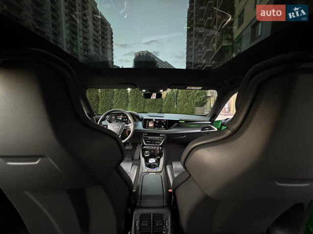 Зеленый Ауди e-tron GT, объемом двигателя 0 л и пробегом 12 тыс. км за 93500 $, фото 21 на Automoto.ua