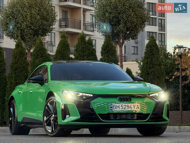 Зеленый Ауди e-tron GT, объемом двигателя 0 л и пробегом 12 тыс. км за 93500 $, фото 7 на Automoto.ua