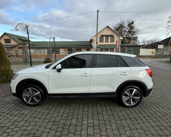 Білий Ауді Q2L e-tron, об'ємом двигуна 0 л та пробігом 62 тис. км за 18500 $, фото 6 на Automoto.ua