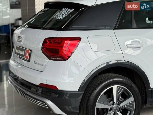 Белый Ауди Q2L e-tron, объемом двигателя 0 л и пробегом 60 тыс. км за 18490 $, фото 7 на Automoto.ua