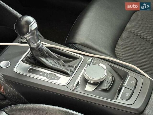 Белый Ауди Q2L e-tron, объемом двигателя 0 л и пробегом 60 тыс. км за 18490 $, фото 11 на Automoto.ua