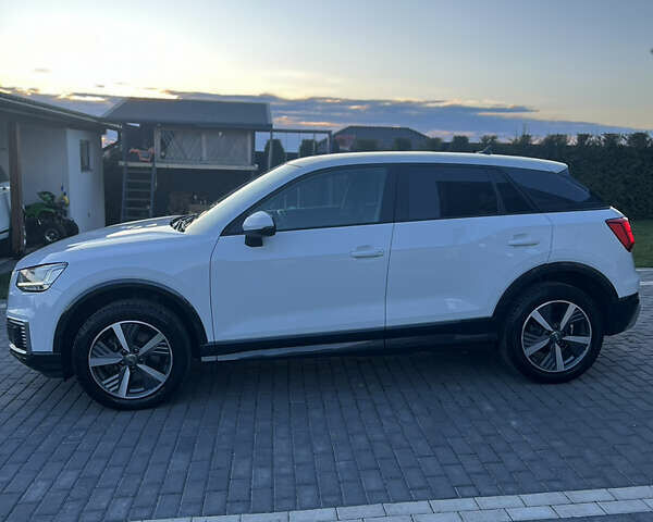 Белый Ауди Q2L e-tron, объемом двигателя 0 л и пробегом 64 тыс. км за 24000 $, фото 5 на Automoto.ua