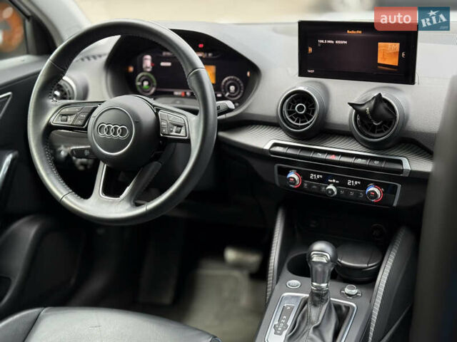 Белый Ауди Q2L e-tron, объемом двигателя 0 л и пробегом 31 тыс. км за 20000 $, фото 29 на Automoto.ua