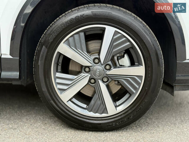 Белый Ауди Q2L e-tron, объемом двигателя 0 л и пробегом 31 тыс. км за 20000 $, фото 35 на Automoto.ua