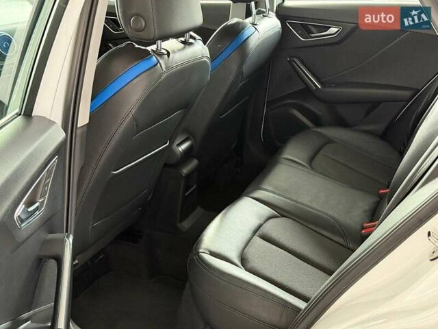 Белый Ауди Q2L e-tron, объемом двигателя 0 л и пробегом 60 тыс. км за 18490 $, фото 12 на Automoto.ua