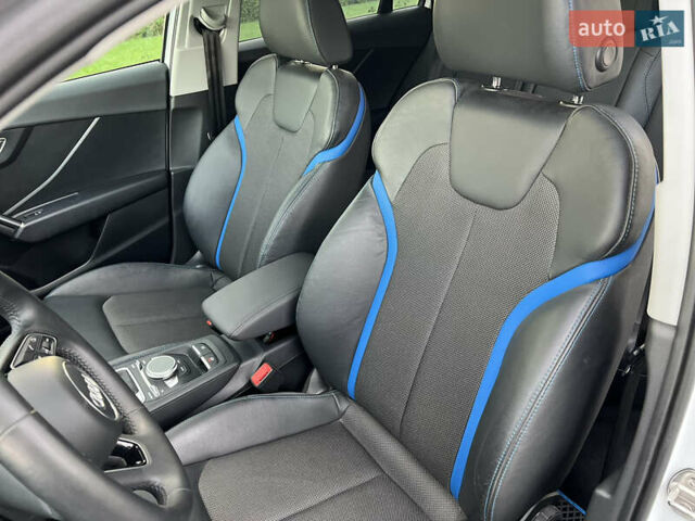 Белый Ауди Q2L e-tron, объемом двигателя 0 л и пробегом 64 тыс. км за 24000 $, фото 13 на Automoto.ua