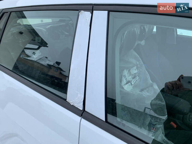 Белый Ауди Q2L e-tron, объемом двигателя 0 л и пробегом 64 тыс. км за 24000 $, фото 20 на Automoto.ua