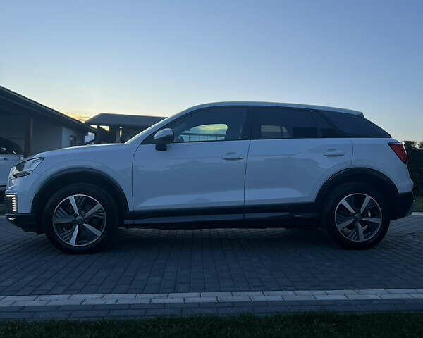 Белый Ауди Q2L e-tron, объемом двигателя 0 л и пробегом 64 тыс. км за 24000 $, фото 7 на Automoto.ua