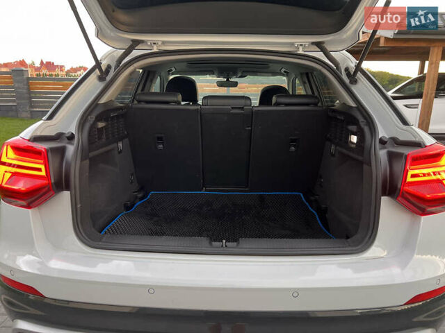 Белый Ауди Q2L e-tron, объемом двигателя 0 л и пробегом 64 тыс. км за 24000 $, фото 16 на Automoto.ua