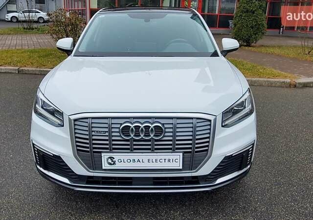 Ауди Q2L e-tron, объемом двигателя 0 л и пробегом 61 тыс. км за 19699 $, фото 1 на Automoto.ua