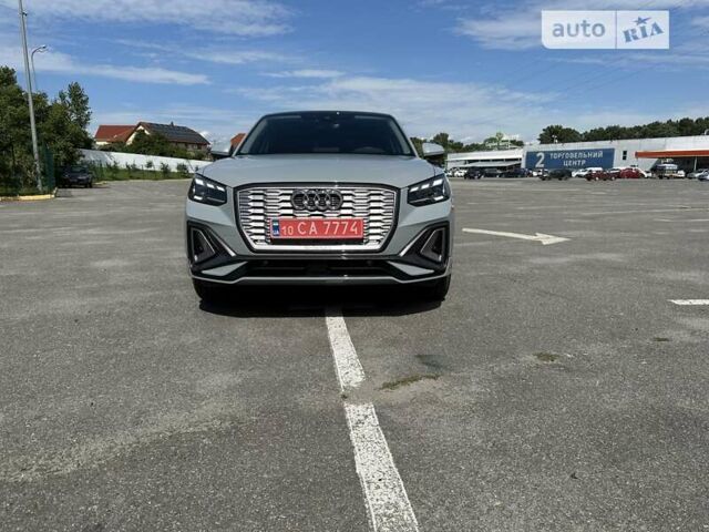 Серый Ауди Q2L e-tron, объемом двигателя 0 л и пробегом 17 тыс. км за 33900 $, фото 2 на Automoto.ua