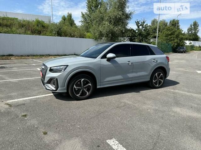 Серый Ауди Q2L e-tron, объемом двигателя 0 л и пробегом 17 тыс. км за 33900 $, фото 1 на Automoto.ua