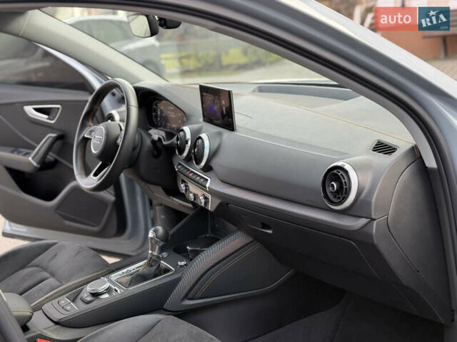 Серый Ауди Q2L e-tron, объемом двигателя 0 л и пробегом 17 тыс. км за 23950 $, фото 50 на Automoto.ua