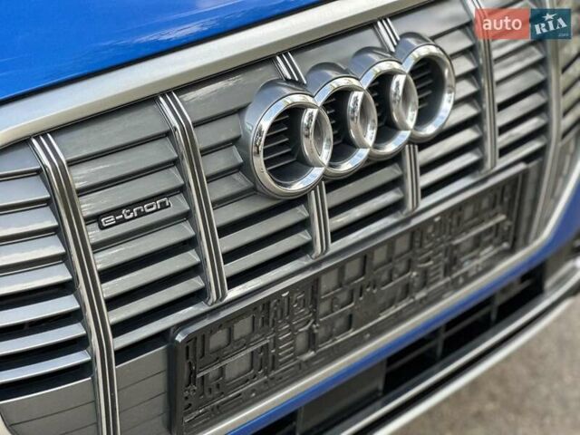 Синій Ауді Q2L e-tron, об'ємом двигуна 0 л та пробігом 14 тис. км за 27500 $, фото 14 на Automoto.ua