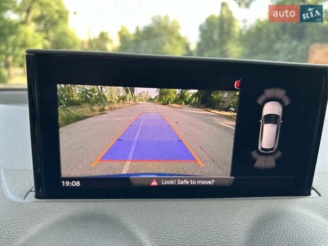 Синій Ауді Q2L e-tron, об'ємом двигуна 0 л та пробігом 14 тис. км за 27500 $, фото 63 на Automoto.ua