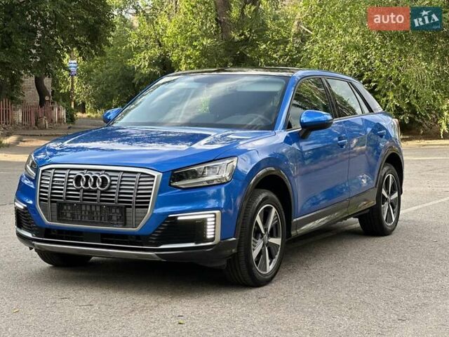 Синій Ауді Q2L e-tron, об'ємом двигуна 0 л та пробігом 14 тис. км за 27500 $, фото 1 на Automoto.ua