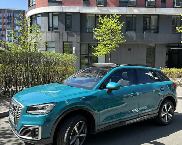 Зелений Ауді Q2L e-tron, об'ємом двигуна 0 л та пробігом 44 тис. км за 20300 $, фото 2 на Automoto.ua