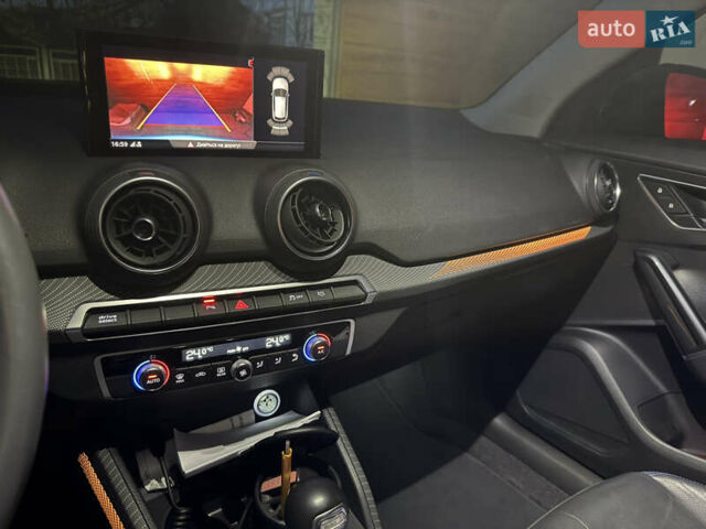 Зелений Ауді Q2L e-tron, об'ємом двигуна 0 л та пробігом 27 тис. км за 22000 $, фото 23 на Automoto.ua