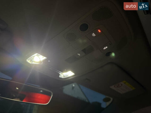 Зелений Ауді Q2L e-tron, об'ємом двигуна 0 л та пробігом 27 тис. км за 22000 $, фото 24 на Automoto.ua