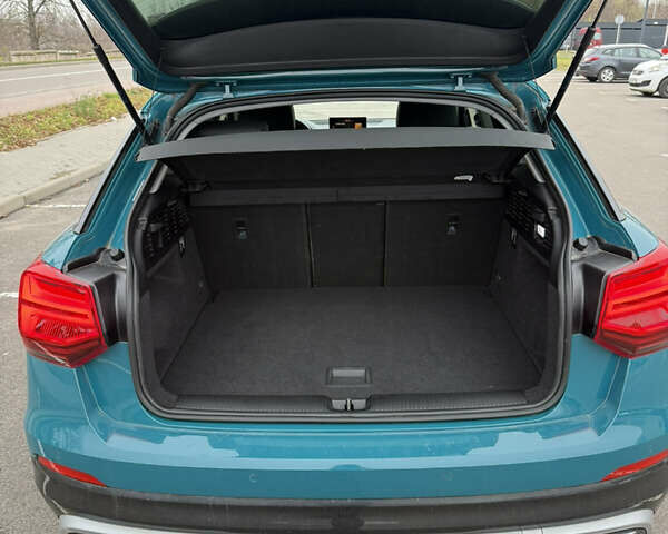 Зелений Ауді Q2L e-tron, об'ємом двигуна 0 л та пробігом 27 тис. км за 22000 $, фото 2 на Automoto.ua