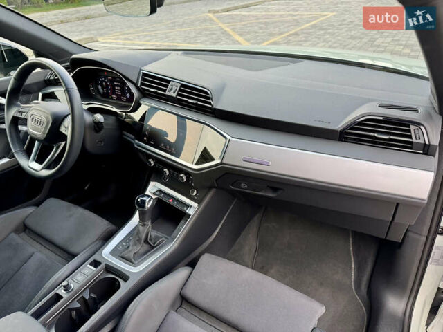 Сірий Ауді Q3 Sportback, об'ємом двигуна 1.5 л та пробігом 23 тис. км за 41900 $, фото 47 на Automoto.ua