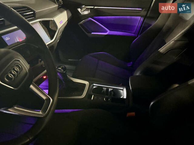 Сірий Ауді Q3 Sportback, об'ємом двигуна 1.5 л та пробігом 23 тис. км за 41900 $, фото 55 на Automoto.ua