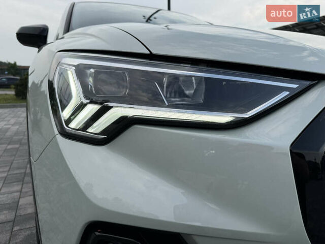 Сірий Ауді Q3 Sportback, об'ємом двигуна 1.5 л та пробігом 23 тис. км за 41900 $, фото 77 на Automoto.ua