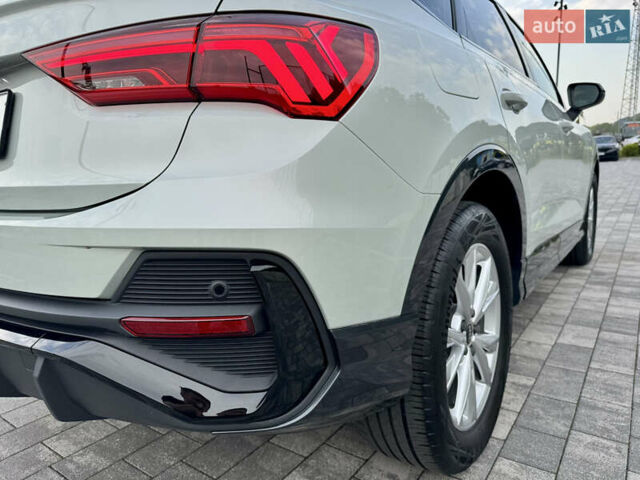 Сірий Ауді Q3 Sportback, об'ємом двигуна 1.5 л та пробігом 23 тис. км за 41900 $, фото 75 на Automoto.ua
